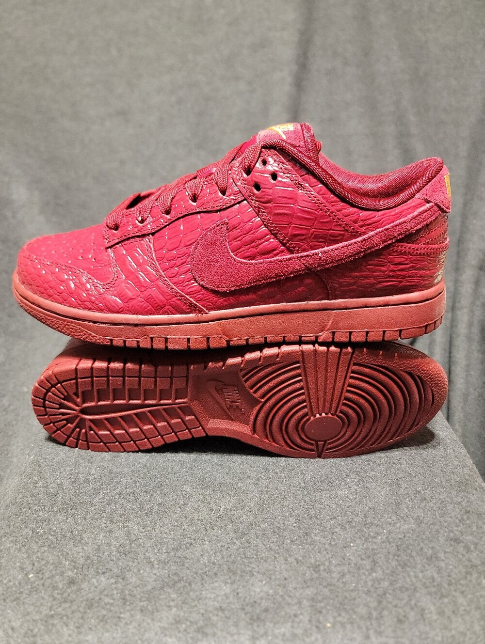 Nike Dunk Low SS "Team Red Croc"